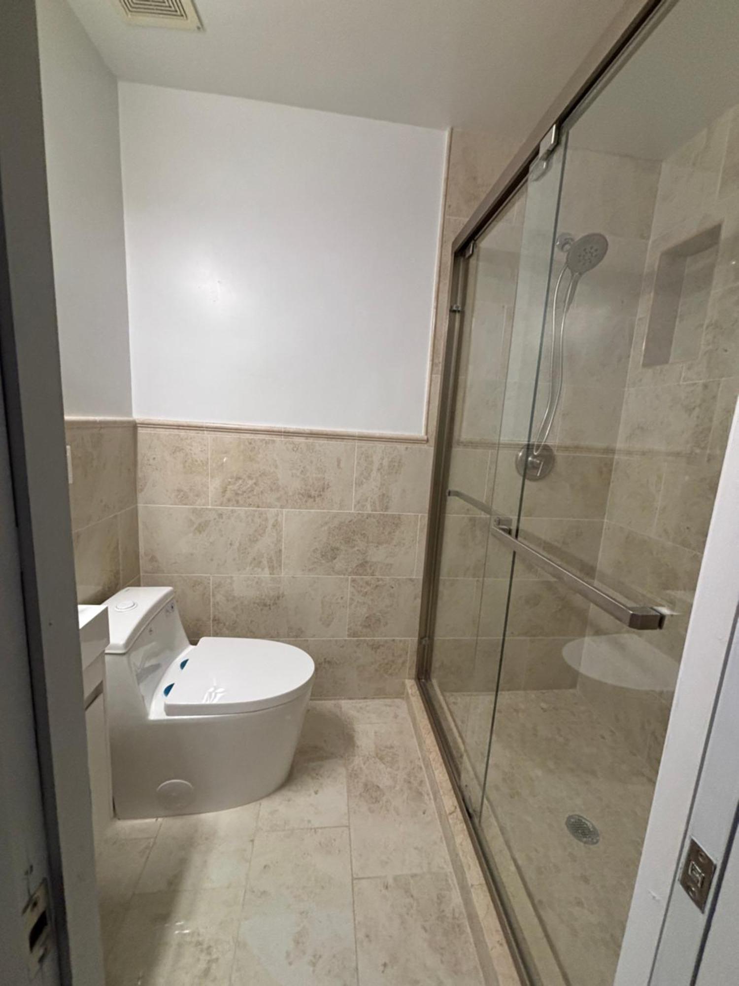 Private Bedroom And Private Bath Нью-Йорк Экстерьер фото